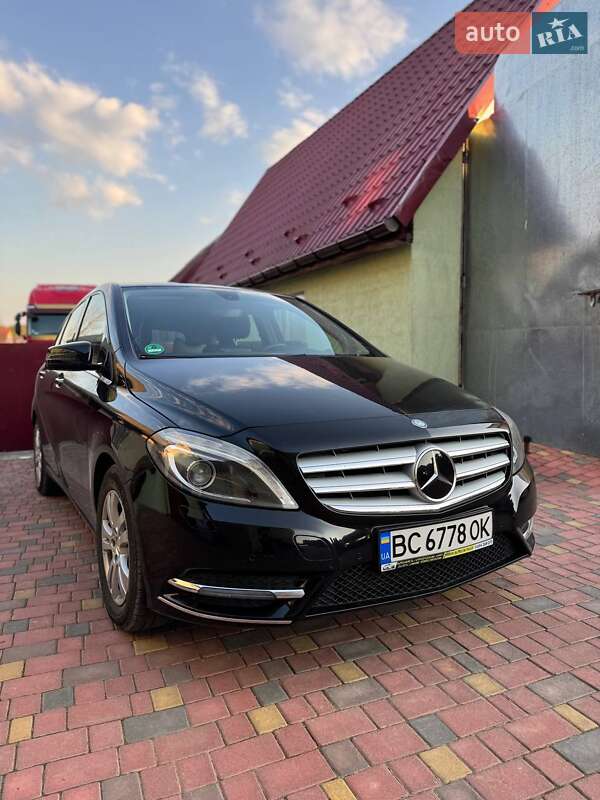 2013 mercedes-benz b 180