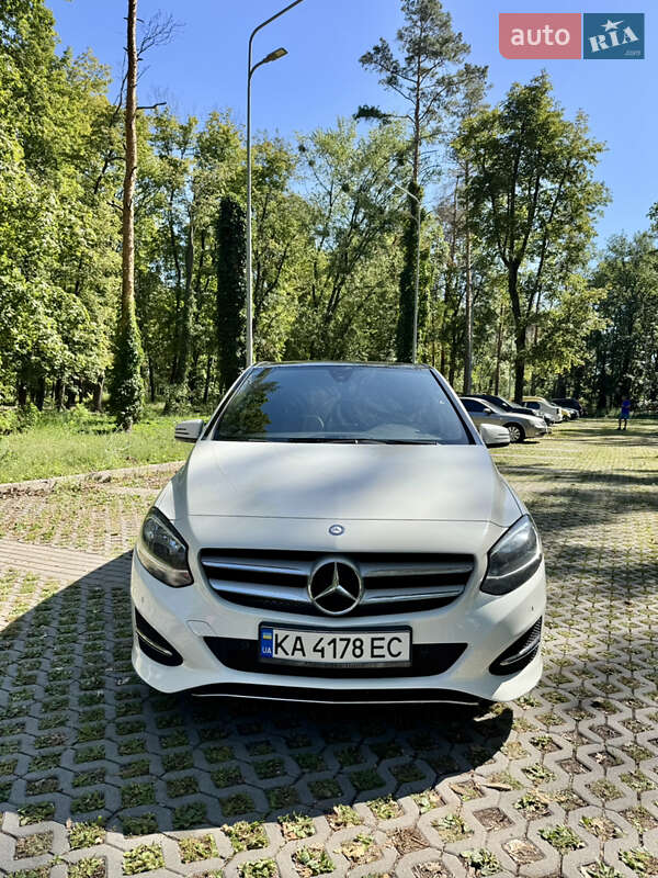 2015 mercedes-benz b 200