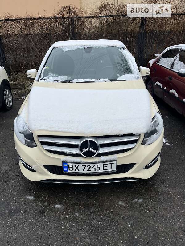 2015 mercedes-benz b-180