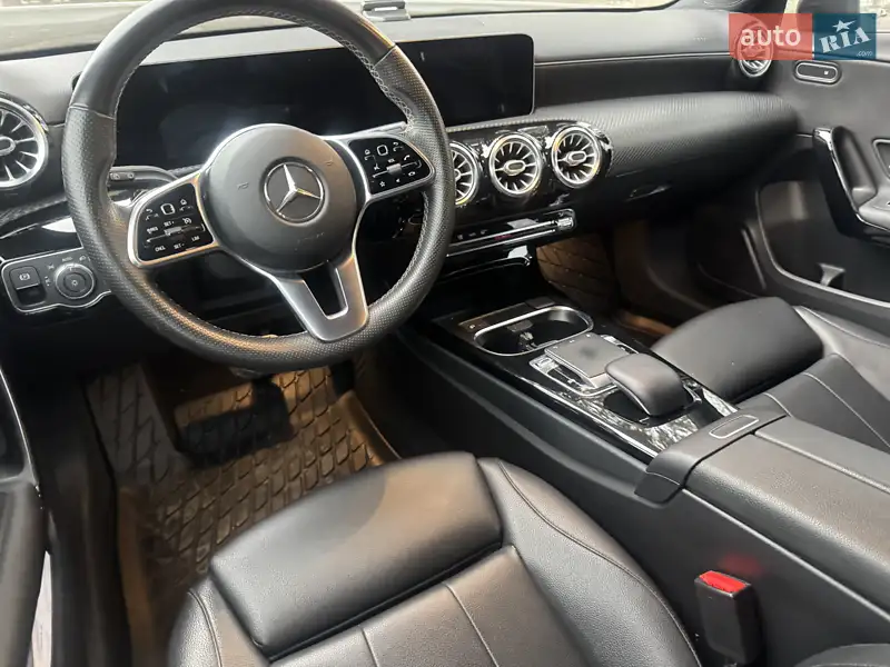 2018 mercedes-benz a 220