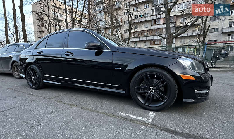 2011 mercedes-benz c-250