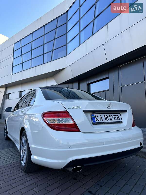 2011 mercedes-benz c-class