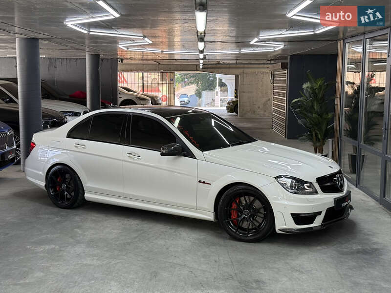 2011 mercedes-benz c 63