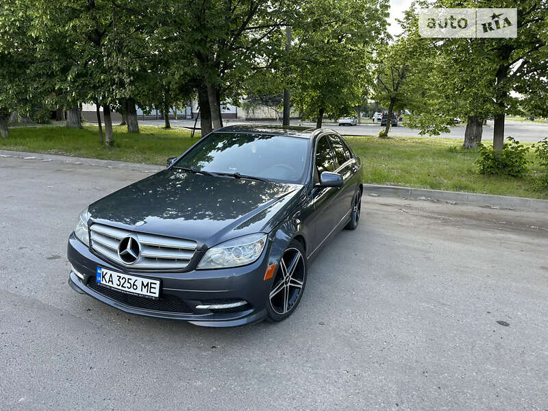 2010 mercedes-benz c 300