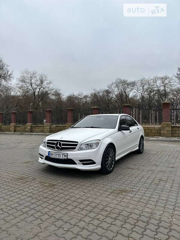2010 mercedes-benz c 300