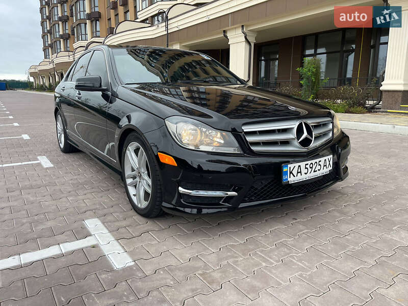2011 mercedes-benz c 300