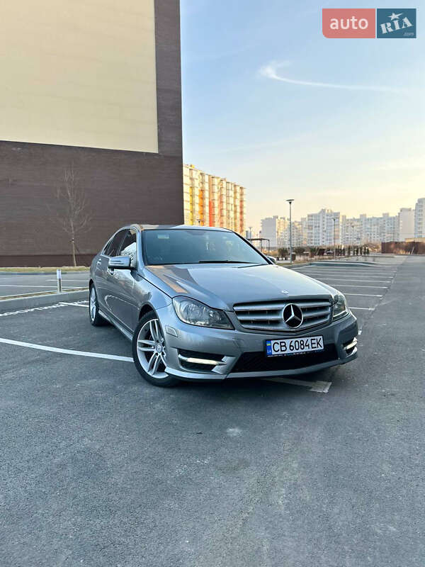 2011 mercedes-benz c 300