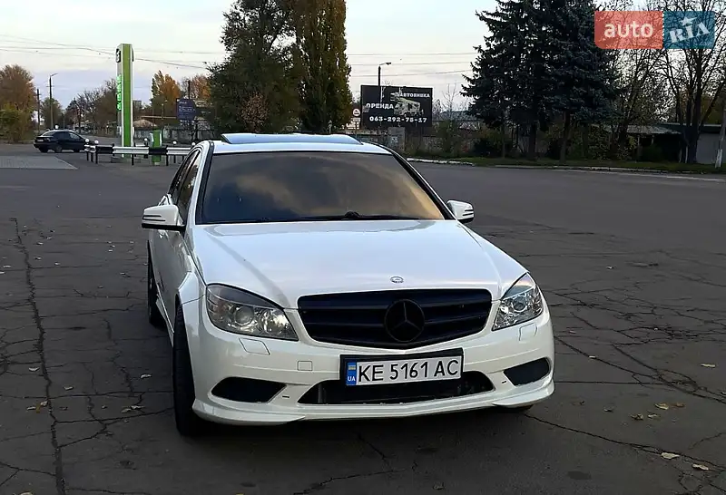 2011 mercedes-benz c 300