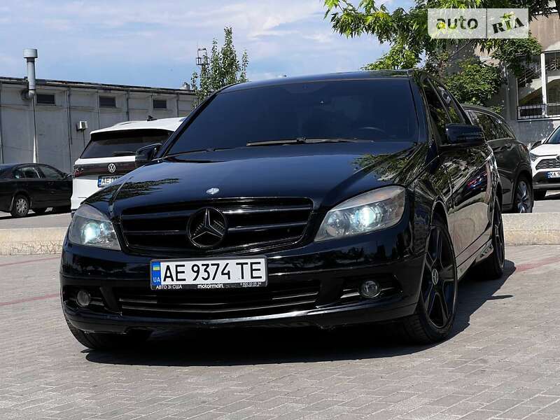 2011 mercedes-benz c 300