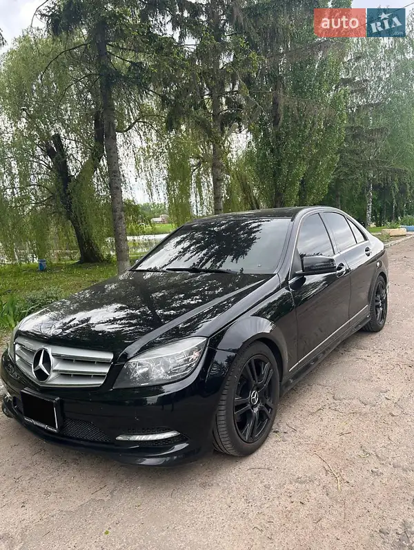 2011 mercedes-benz c 300