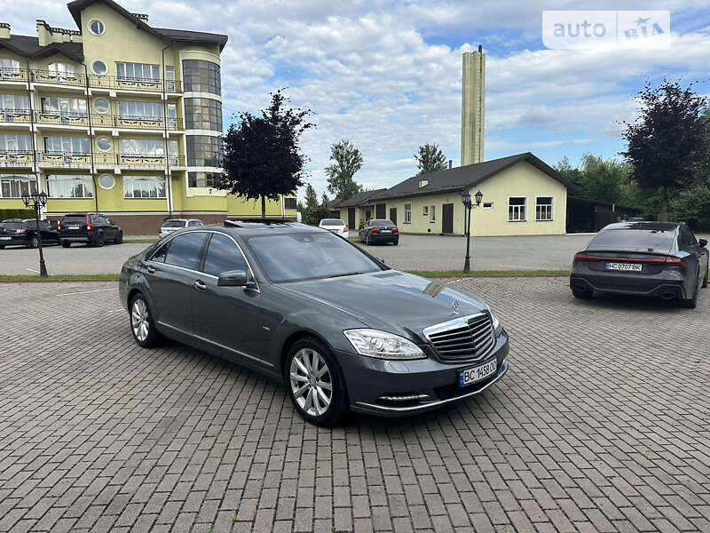 2010 mercedes-benz s 400