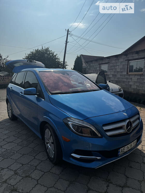 2016 mercedes-benz b 250e