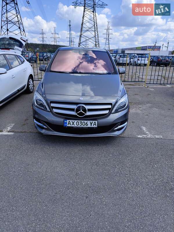 2016 mercedes-benz b 250e
