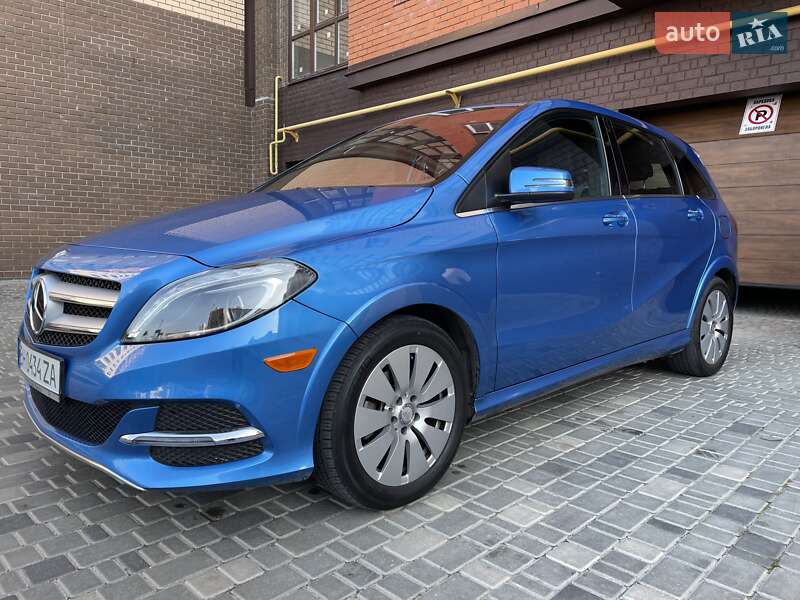 2017 mercedes-benz b-250e