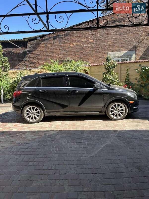 2017 mercedes-benz b 250e