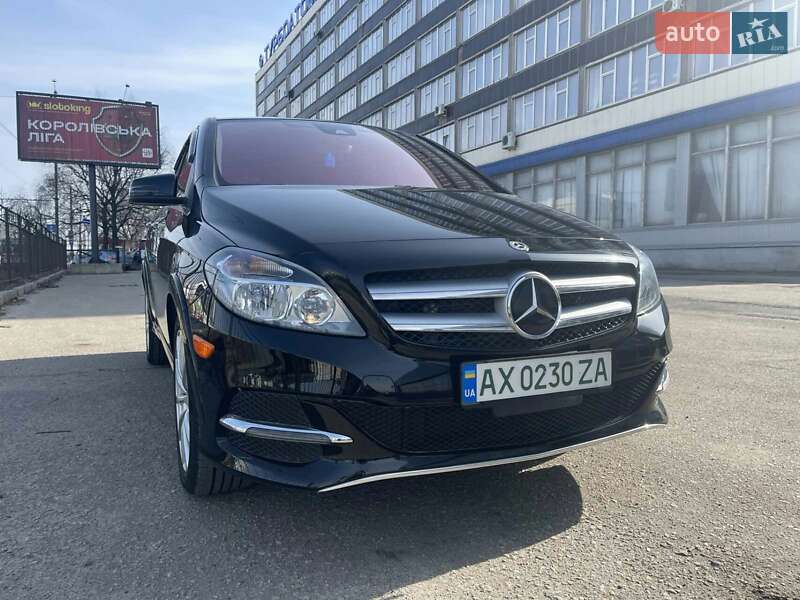 2017 mercedes-benz b-250e