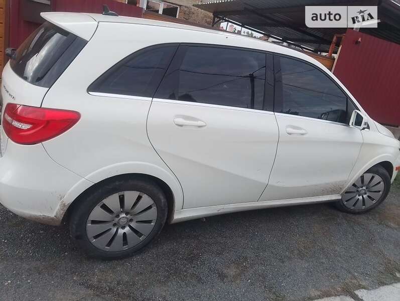 2014 mercedes-benz b 250e
