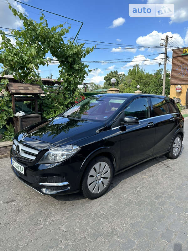 2015 mercedes-benz b 250e