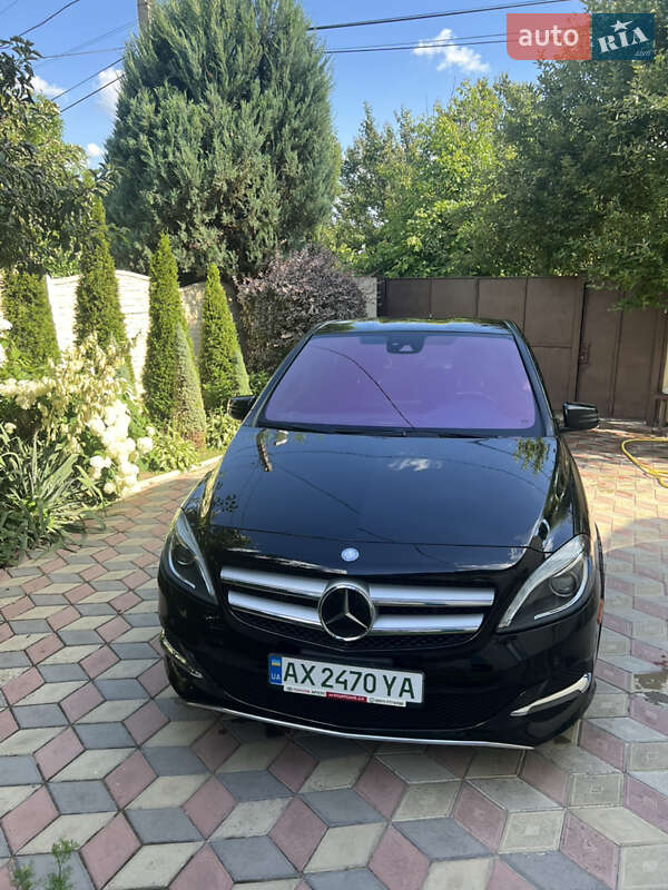 2017 mercedes-benz b 250e