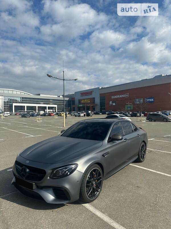 2018 mercedes-benz amg e 63 s