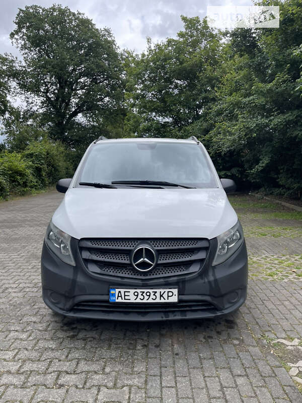 2015 mercedes-benz vito 114