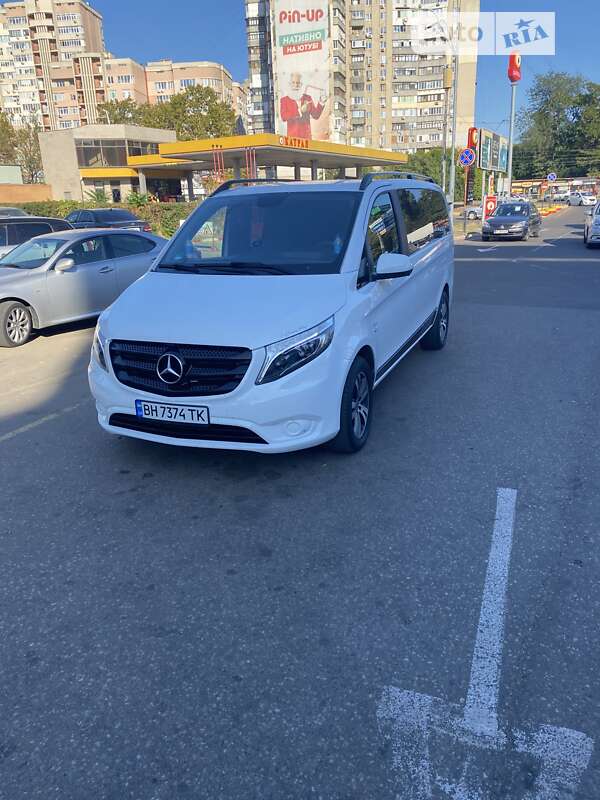 2017 mercedes-benz vito 114