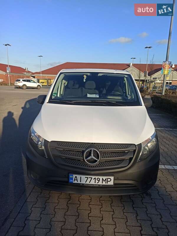 2018 mercedes-benz vito-111-cdi