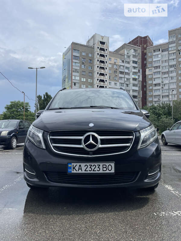2015 mercedes-benz v 250