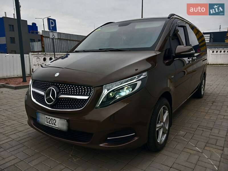 2015 mercedes-benz v 250