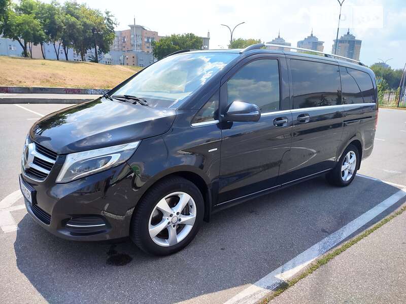 2017 mercedes-benz v 250
