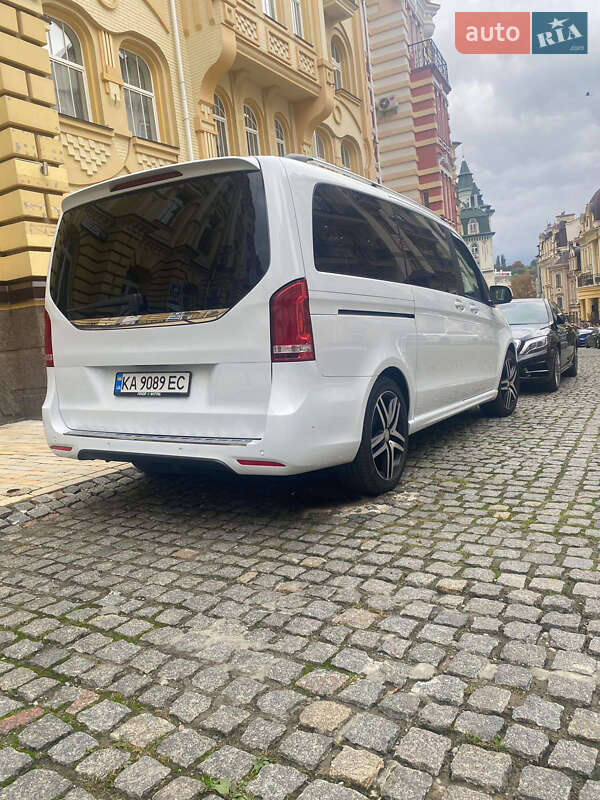 2017 mercedes-benz v 250