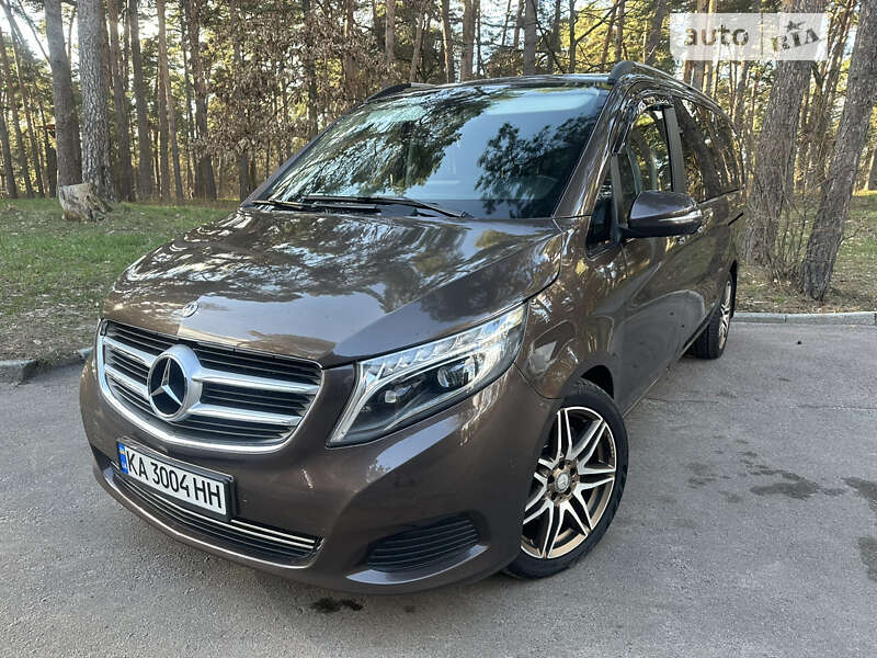2017 mercedes-benz v 220 cdi