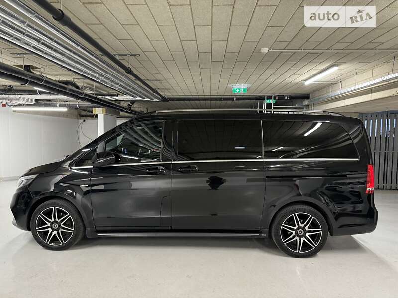2017 mercedes-benz v 250
