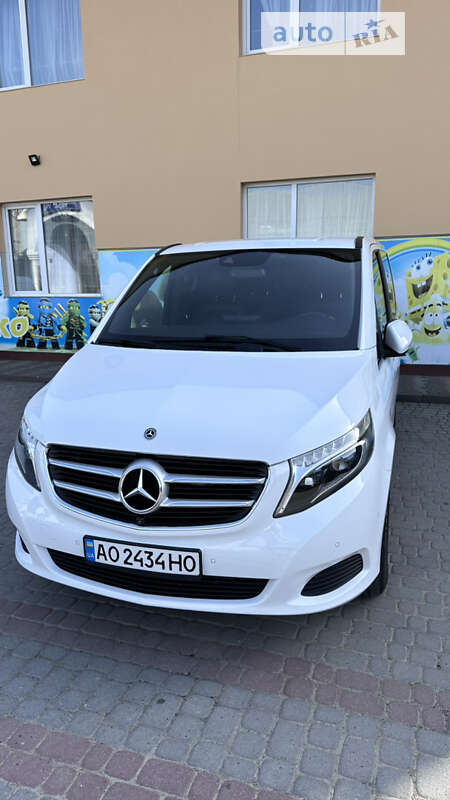 2018 mercedes-benz v 250