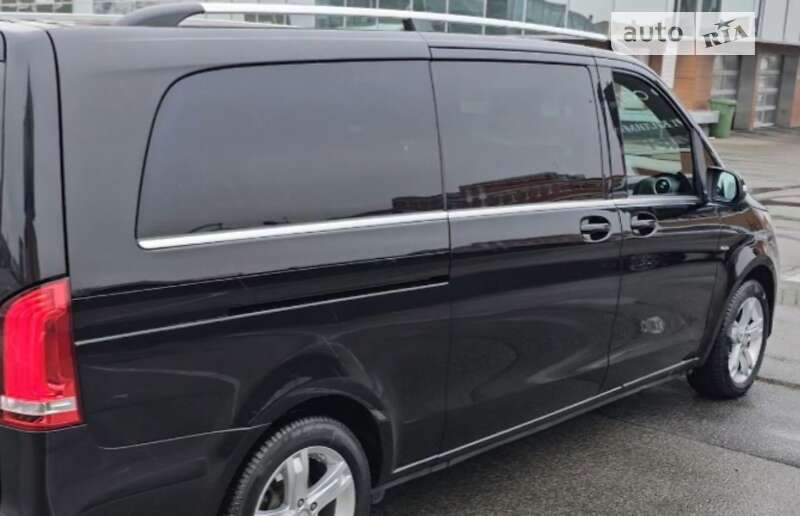 2015 mercedes-benz v 250