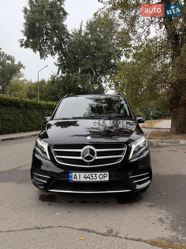 2017 mercedes-benz v 250