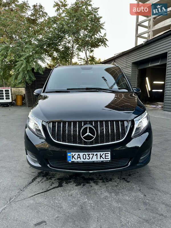 2017 mercedes-benz v 250