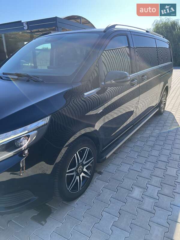 2017 mercedes-benz v 250
