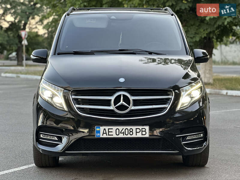 2017 mercedes-benz v 220 d