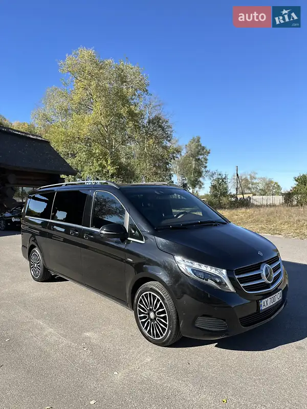 2017 mercedes-benz v 250