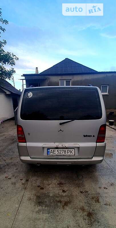 2002 mercedes-benz 112-cdi