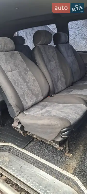 2004 mercedes-benz vito 111 cdi