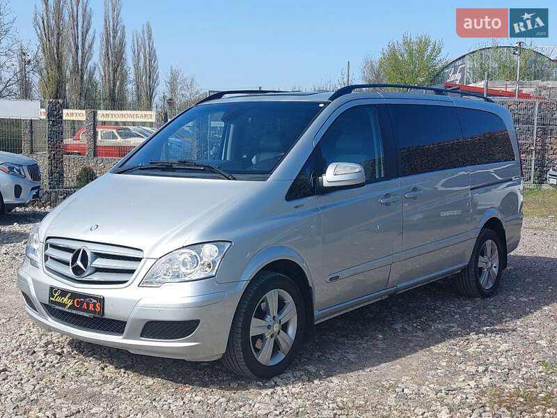 2011 mercedes-benz viano