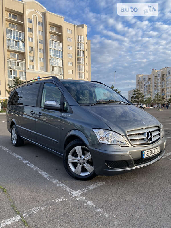 2011 mercedes-benz viano