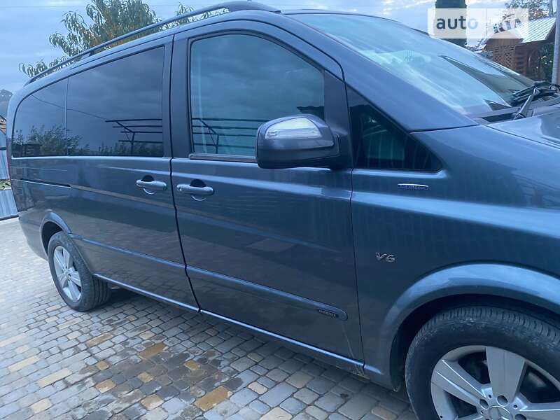 2011 mercedes-benz viano