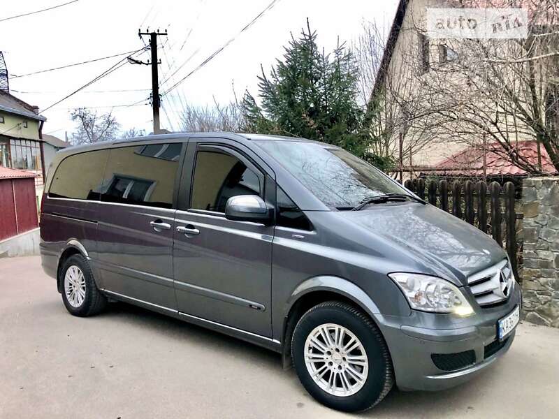 2011 mercedes-benz viano