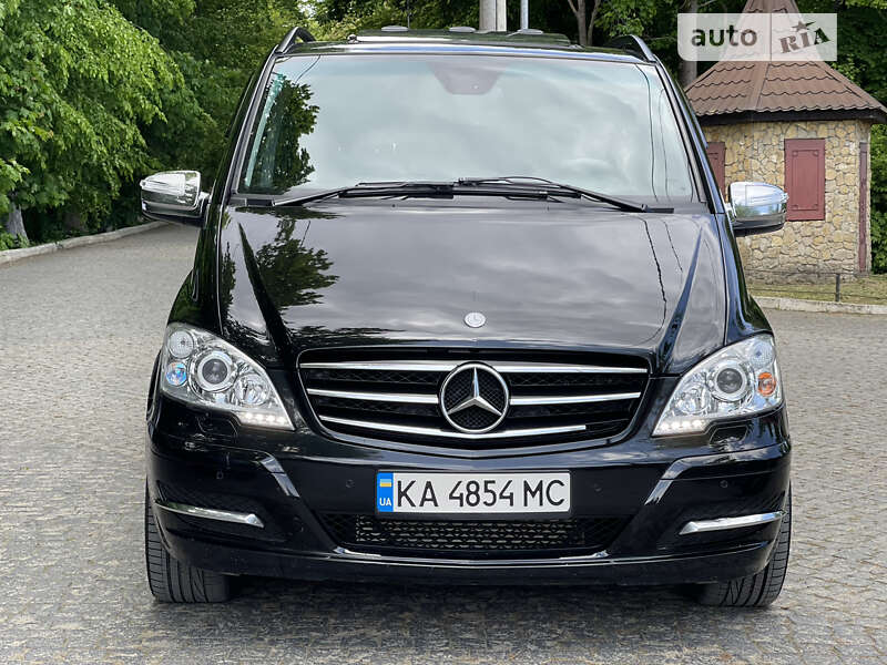 2011 mercedes-benz viano