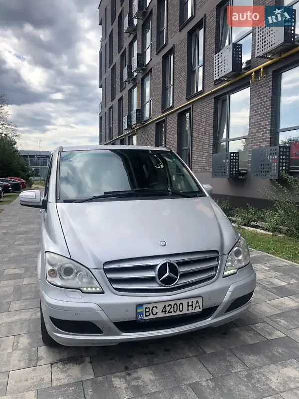 2011 mercedes-benz viano