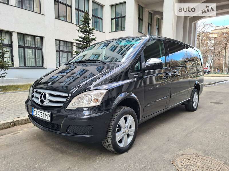 2011 mercedes-benz viano