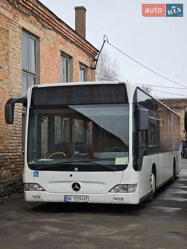 2010 mercedes-benz o 530